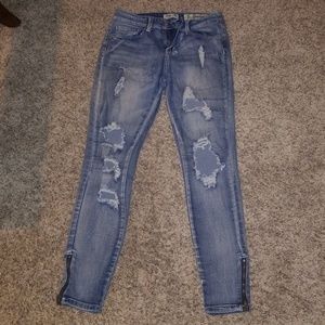 Highly distressed skinny Jean's short length